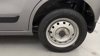 Used 2017 Maruti Suzuki Wagon R 1.0 [2010-2019] LXi Petrol Manual tyres LEFT REAR TYRE RIM VIEW