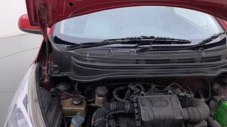 Used 2013 Hyundai Eon [2011-2018] Sportz Petrol Manual engine ENGINE RIGHT SIDE HINGE & APRON VIEW