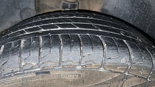 Used 2020 Kia Seltos HTX G Petrol Manual tyres RIGHT REAR TYRE TREAD VIEW