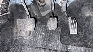 Used 2017 Maruti Suzuki Baleno [2015-2019] Alpha Petrol Petrol Manual interior PEDALS VIEW