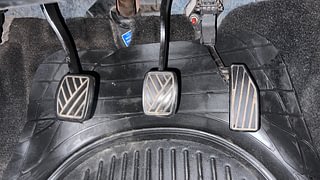 Used 2017 Maruti Suzuki Baleno [2015-2019] Delta Petrol Petrol Manual interior PEDALS VIEW