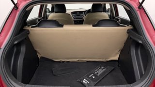 Used 2020 Hyundai Elite i20 [2018-2020] Magna Plus 1.2 Petrol Manual interior DICKY INSIDE VIEW