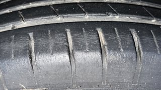 Used 2018 Maruti Suzuki Swift [2017-2021] ZXI Petrol Manual tyres LEFT REAR TYRE TREAD VIEW
