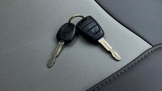 Used 2013 Hyundai Eon [2011-2018] Sportz Petrol Manual extra CAR KEY VIEW