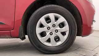 Used 2020 Hyundai Elite i20 [2018-2020] Magna Plus 1.2 Petrol Manual tyres RIGHT FRONT TYRE RIM VIEW