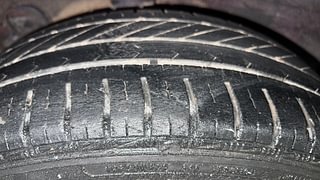 Used 2016 Hyundai Grand i10 [2013-2017] Sportz 1.2 Kappa VTVT Petrol Manual tyres RIGHT REAR TYRE TREAD VIEW