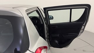 Used 2015 Maruti Suzuki Swift [2011-2017] LDi Diesel Manual interior RIGHT REAR DOOR OPEN VIEW