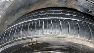 Used 2020 Mahindra XUV 300 W8 (O) Petrol Petrol Manual tyres RIGHT FRONT TYRE TREAD VIEW