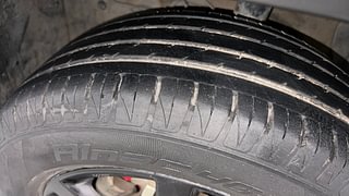 Used 2018 Maruti Suzuki Vitara Brezza [2016-2020] ZDi Plus Diesel Manual tyres LEFT FRONT TYRE TREAD VIEW