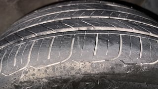 Used 2015 Hyundai Elite i20 [2014-2018] Asta 1.2 Petrol Manual tyres RIGHT FRONT TYRE TREAD VIEW