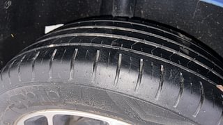 Used 2020 Maruti Suzuki Baleno [2019-2022] Zeta Petrol Petrol Manual tyres RIGHT REAR TYRE TREAD VIEW