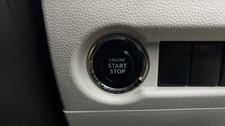 Used 2017 Maruti Suzuki Ignis [2017-2020] Zeta MT Petrol Petrol Manual top_features Keyless start