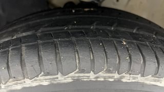 Used 2017 Maruti Suzuki Ignis [2017-2020] Zeta MT Petrol Petrol Manual tyres LEFT FRONT TYRE TREAD VIEW