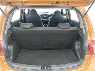 Used 2016 Hyundai Grand i10 [2013-2017] Asta (O) AT 1.2 kappa VTVT Petrol Automatic interior DICKY INSIDE VIEW
