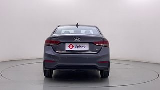 Used 2019 Hyundai Verna [2017-2020] 1.6 VTVT SX Petrol Manual exterior BACK VIEW