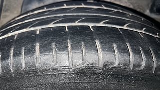 Used 2013 Hyundai Verna [2011-2015] Fluidic 1.6 VTVT SX Petrol Manual tyres LEFT REAR TYRE TREAD VIEW