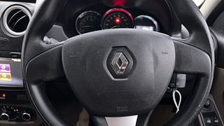 Used 2019 Renault Duster [2015-2019] 110 PS RXS 4X2 AMT Diesel Automatic top_features Steering mounted controls