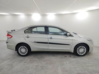 Used 2017 maruti-suzuki Ciaz Delta 1.3 Diesel Diesel Manual exterior RIGHT SIDE VIEW