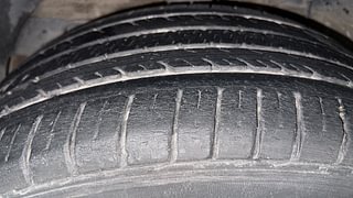 Used 2015 Hyundai Elite i20 [2014-2018] Asta 1.2 Petrol Manual tyres RIGHT REAR TYRE TREAD VIEW