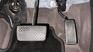 Used 2014 Honda CR-V [2013-2018] 2.4 AT Petrol Automatic interior PEDALS VIEW