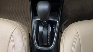 Used 2019 honda Amaze 1.2 S CVT i-VTEC Petrol Automatic interior GEAR  KNOB VIEW
