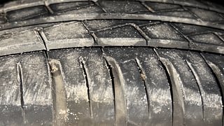 Used 2023 Renault Kwid 1.0 RXT AMT SCE Petrol Automatic tyres RIGHT FRONT TYRE TREAD VIEW