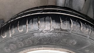 Used 2013 Maruti Suzuki Ritz [2012-2017] Vxi Petrol Manual tyres LEFT REAR TYRE TREAD VIEW