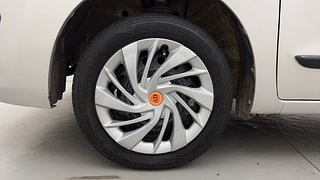 Used 2013 Maruti Suzuki Wagon R 1.0 [2010-2019] VXi Petrol Manual tyres LEFT FRONT TYRE RIM VIEW