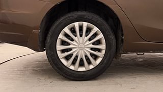 Used 2016 Maruti Suzuki Ciaz [2014-2017] VXi+ Petrol Manual tyres RIGHT REAR TYRE RIM VIEW