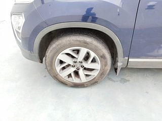 Used 2021 Tata Safari XZ Plus Diesel Manual tyres LEFT FRONT TYRE RIM VIEW