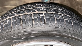 Used 2013 Maruti Suzuki Wagon R 1.0 [2010-2019] VXi Petrol Manual tyres LEFT FRONT TYRE TREAD VIEW