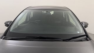 Used 2019 Toyota Innova Crysta 2.4 V 7 STR Diesel Manual exterior FRONT WINDSHIELD VIEW