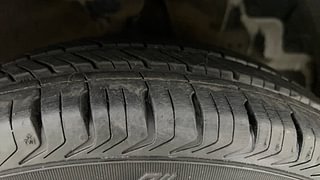 Used 2015 Hyundai Eon [2011-2018] Era Petrol Manual tyres RIGHT FRONT TYRE TREAD VIEW