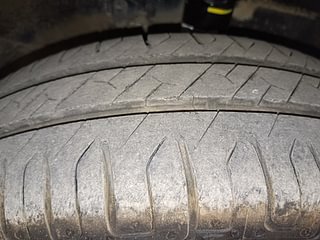 Used 2012 Maruti Suzuki Wagon R 1.0 [2010-2019] VXi Petrol Manual tyres RIGHT FRONT TYRE TREAD VIEW