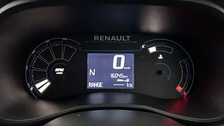 Used 2023 Renault Kwid 1.0 RXT AMT SCE Petrol Automatic interior CLUSTERMETER VIEW