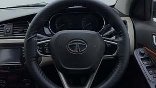 Used 2015 Tata Zest [2014-2019] XT Petrol Petrol Manual top_features Airbags