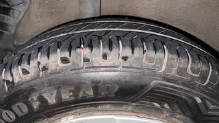 Used 2013 Maruti Suzuki Ritz [2012-2017] Vxi Petrol Manual tyres RIGHT REAR TYRE TREAD VIEW