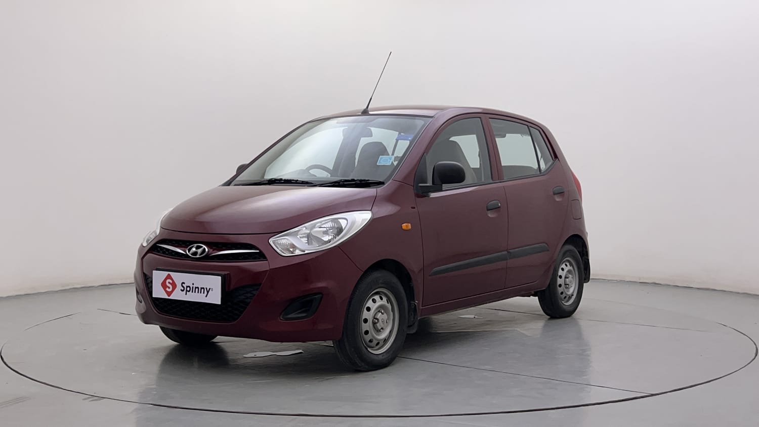 LEFT FRONT CORNER VIEW