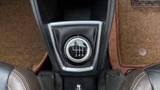 Used 2019 Nissan Kicks [2018-2020] XV Premium (O) Dual Tone Diesel Diesel Manual interior GEAR  KNOB VIEW
