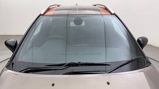 Used 2019 Nissan Kicks [2018-2020] XV Premium (O) Dual Tone Diesel Diesel Manual exterior FRONT WINDSHIELD VIEW