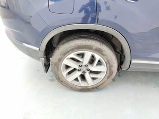 Used 2021 Tata Safari XZ Plus Diesel Manual tyres RIGHT REAR TYRE RIM VIEW