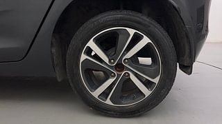 Used 2021 Tata Altroz XZ Plus Turbo Petrol Manual tyres LEFT REAR TYRE RIM VIEW