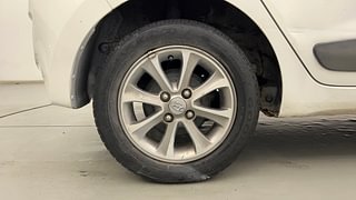 Used 2016 Hyundai Grand i10 [2013-2017] Asta 1.2 Kappa VTVT (O) Petrol Manual tyres RIGHT REAR TYRE RIM VIEW