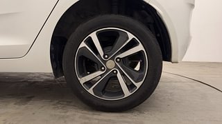 Used 2023 Tata Altroz XZ Plus 1.2 Petrol Manual tyres LEFT REAR TYRE RIM VIEW
