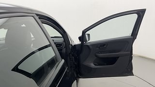 Used 2022 Tata Altroz XZ Plus 1.2 Dark Edition Petrol Manual interior RIGHT FRONT DOOR OPEN VIEW