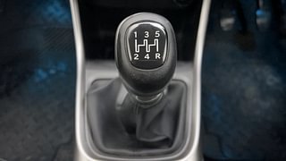 Used 2023 Tata Altroz XZ Plus 1.2 Petrol Manual interior GEAR  KNOB VIEW