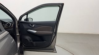 Used 2019 Nissan Kicks [2018-2020] XV Premium (O) Dual Tone Diesel Diesel Manual interior RIGHT FRONT DOOR OPEN VIEW