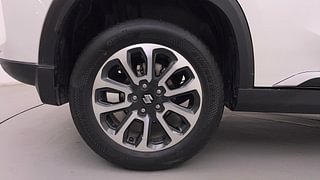 Used 2023 Maruti Suzuki Grand Vitara Alpha Smart Hybrid Petrol Manual tyres RIGHT REAR TYRE RIM VIEW