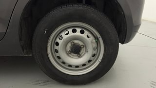 Used 2016 Maruti Suzuki Swift [2011-2017] LXi Petrol Manual tyres LEFT REAR TYRE RIM VIEW