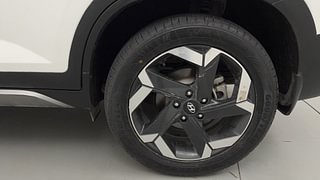 Used 2021 Hyundai Alcazar Platinum 7 STR 1.5 Diesel MT Diesel Manual tyres LEFT REAR TYRE RIM VIEW